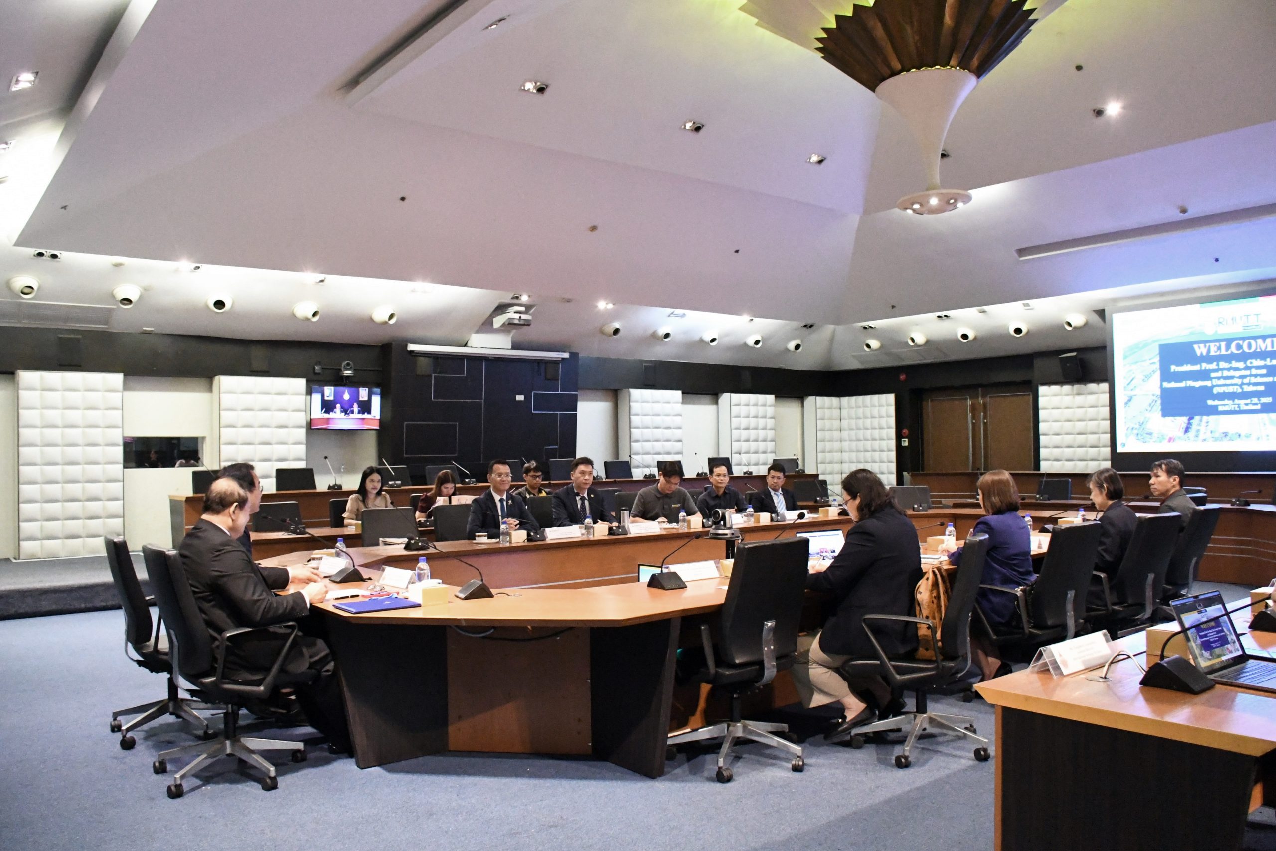 RMUTT Welcomes Delegation from National Pingtung University of Science and Technology (NPUST)